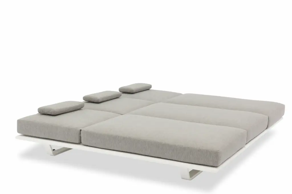 stay_flex_triple_lounger_2.webp
