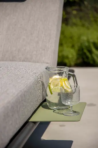 STAY FLEX Fly side table green